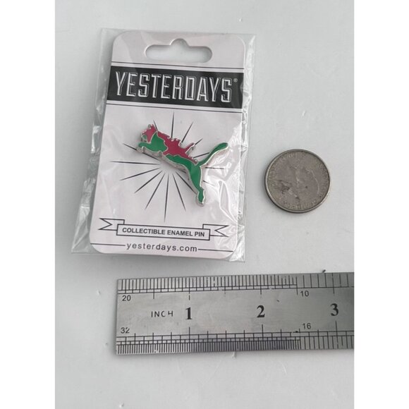 Yesterdays Battle Cat Heman He Man Enamel Lapel Pin NEW - Picture 2 of 3